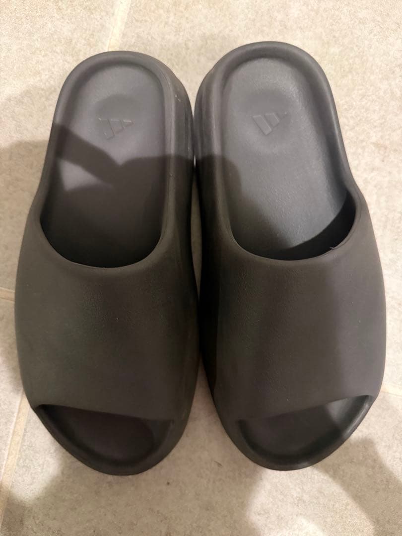 YEEZY SLIDE ONYX イージー スライド サンダル オニキス