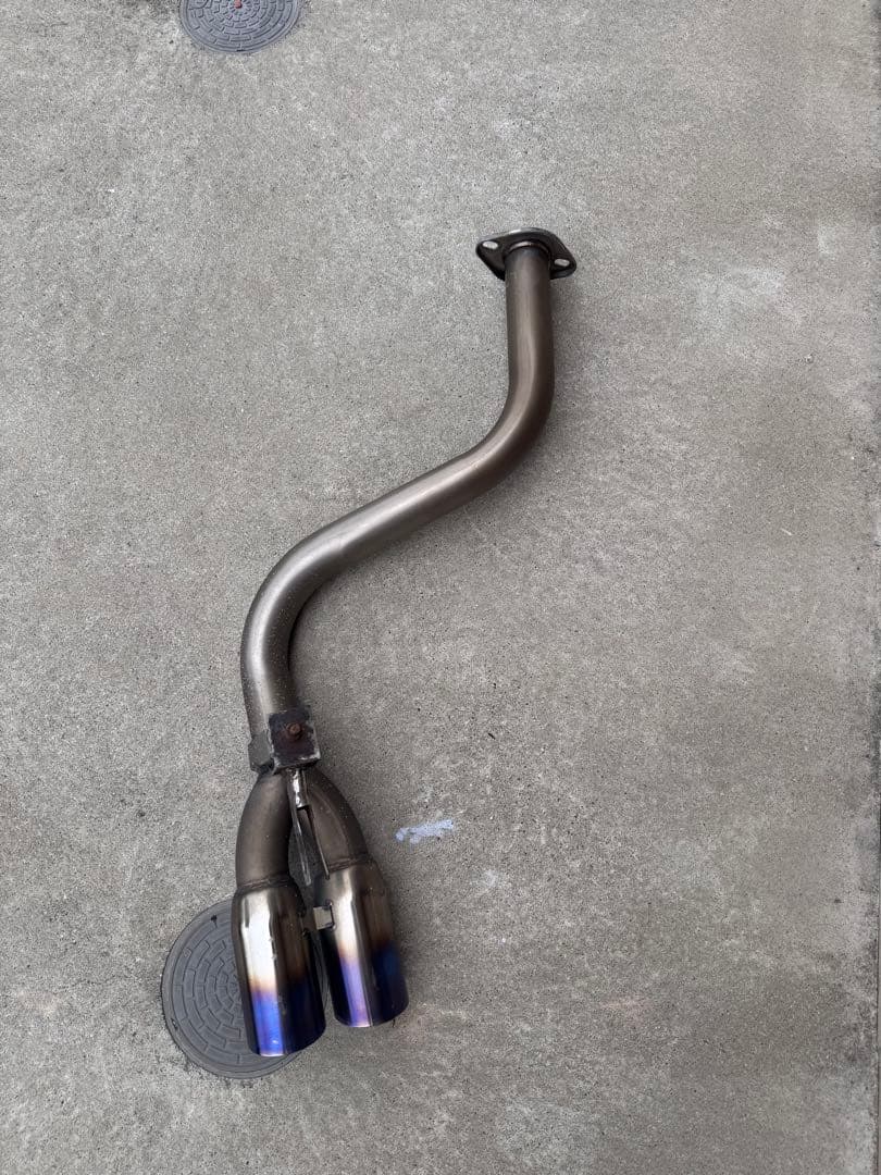 ダイハツ　エッセ　リアストレートマフラー