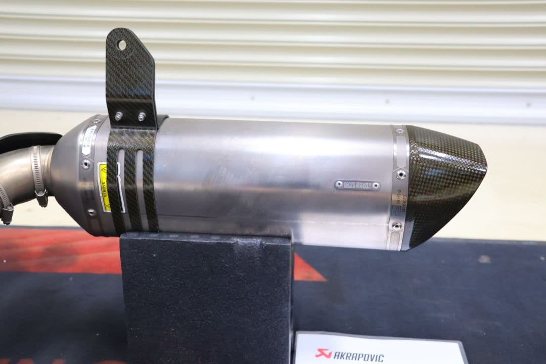 NINJA1000SX 20-24 アクラポビッチ　スリップオンマフラー　チタン