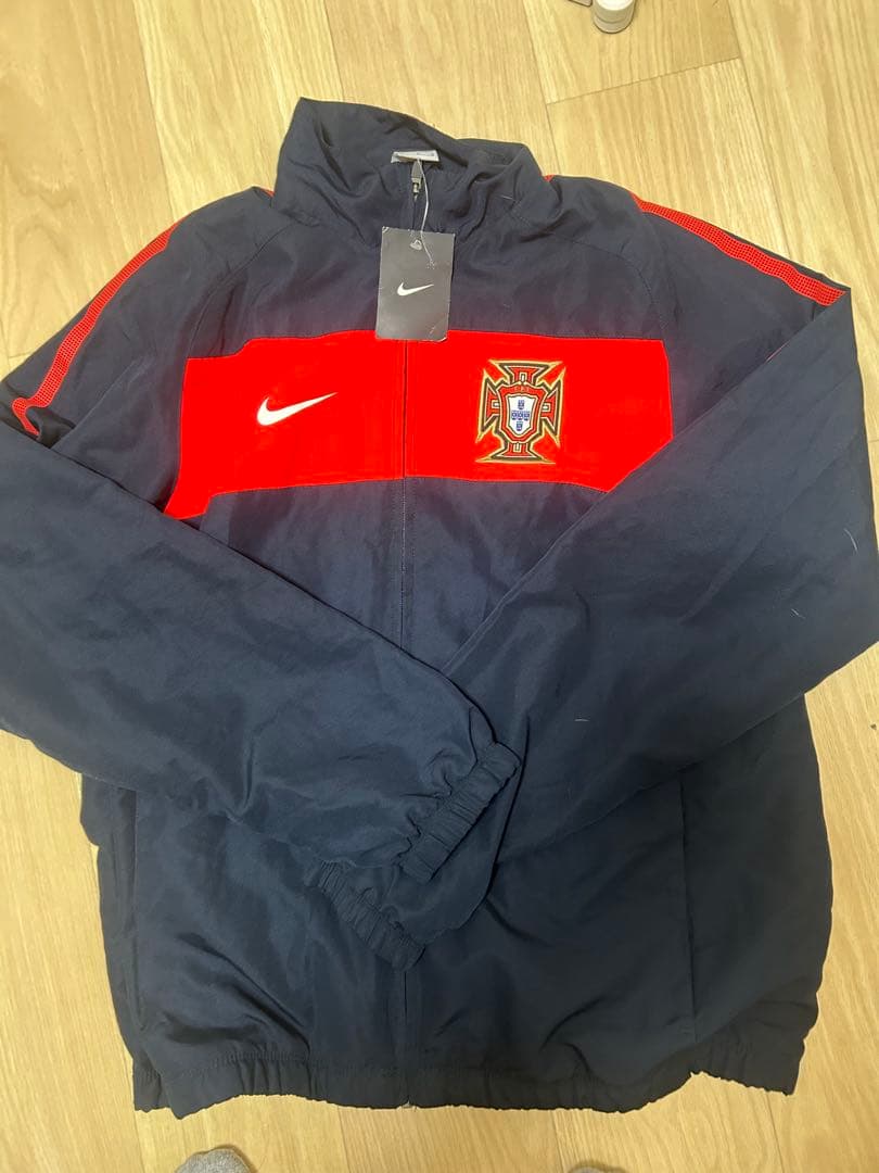 タグ付き　ナイキ　ポルトガル代表　アンセムジャケット　ウェア