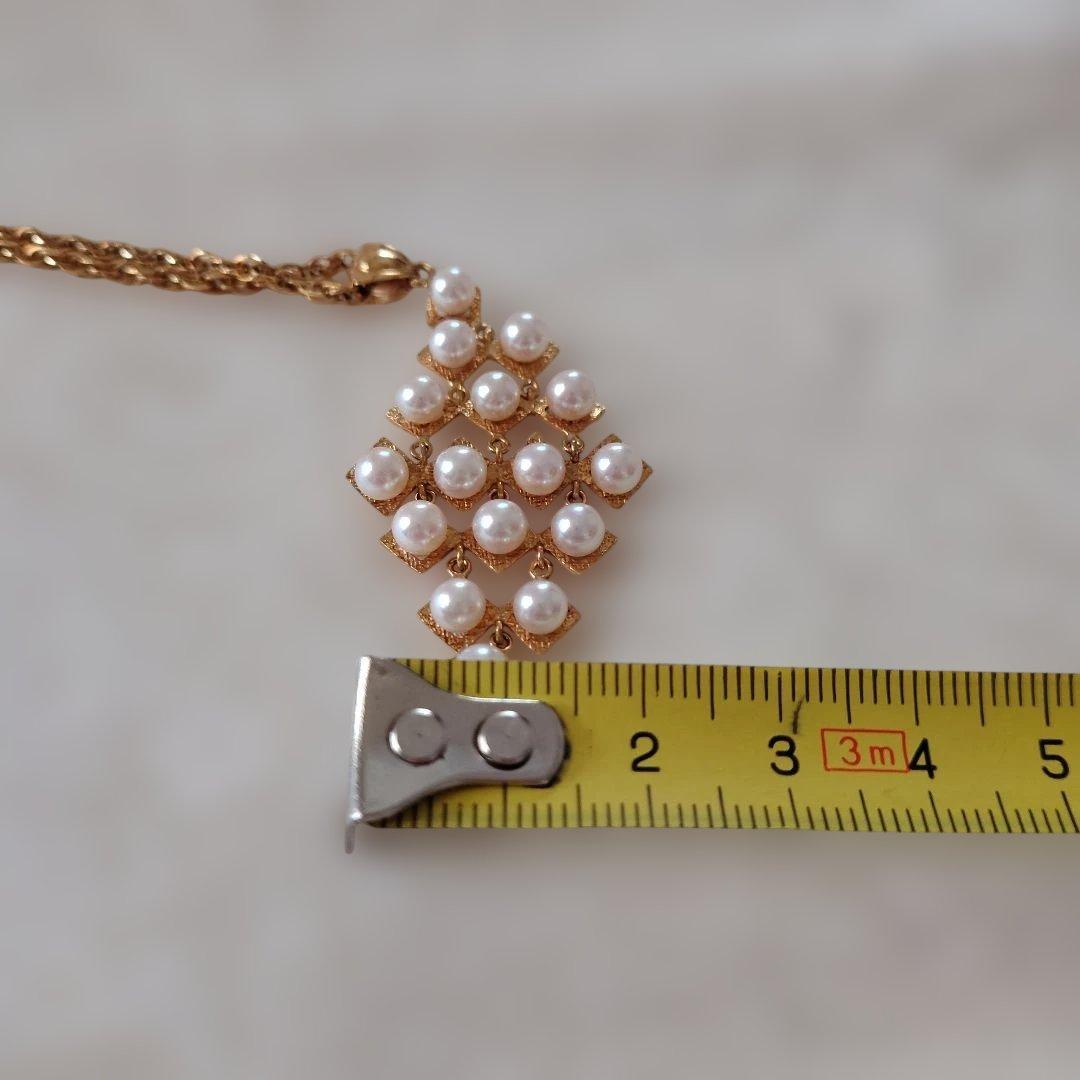 本真珠 16珠18金台 ペンダント。 保証書付き。