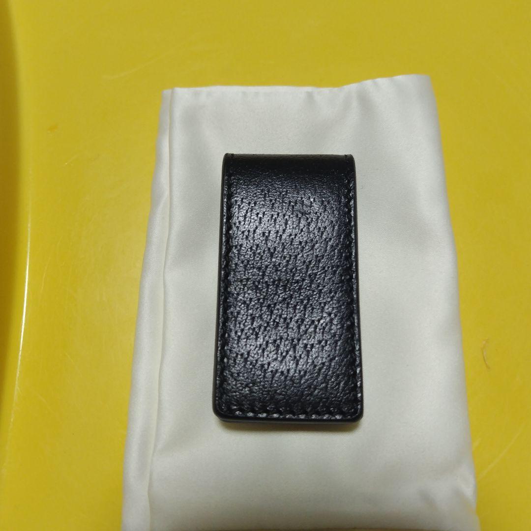 GUCCI レザー マネークリップ 蜂のモチーフ