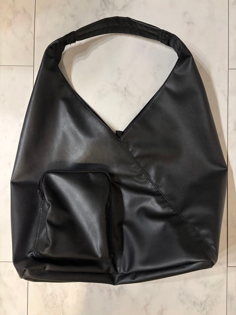 完売品 植物由来の原料を使ったワンショルダーバッグ 無印良品 黒 ブラック 定価