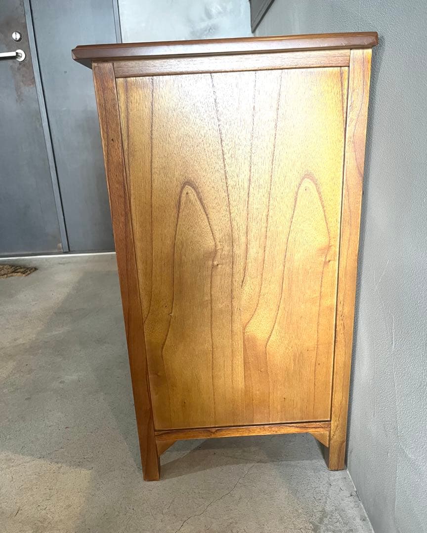 大晦日〜1/3限定価格　ウッド　ガラス　キャビネット　サイドボード