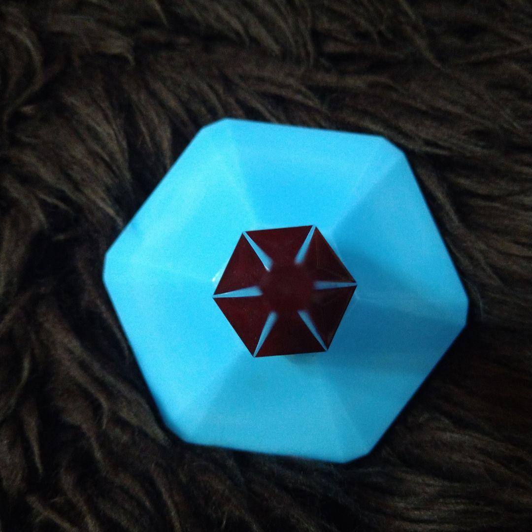 Cacharel Lou Lou 香水 青と赤の六角形デザイン Vintage瓶