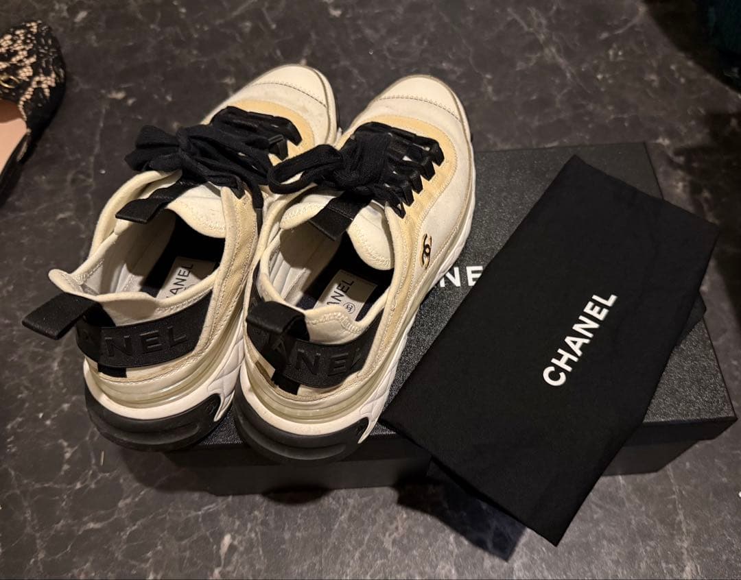 【1月6日まで値下げ】CHANEL シャネル スニーカー 39