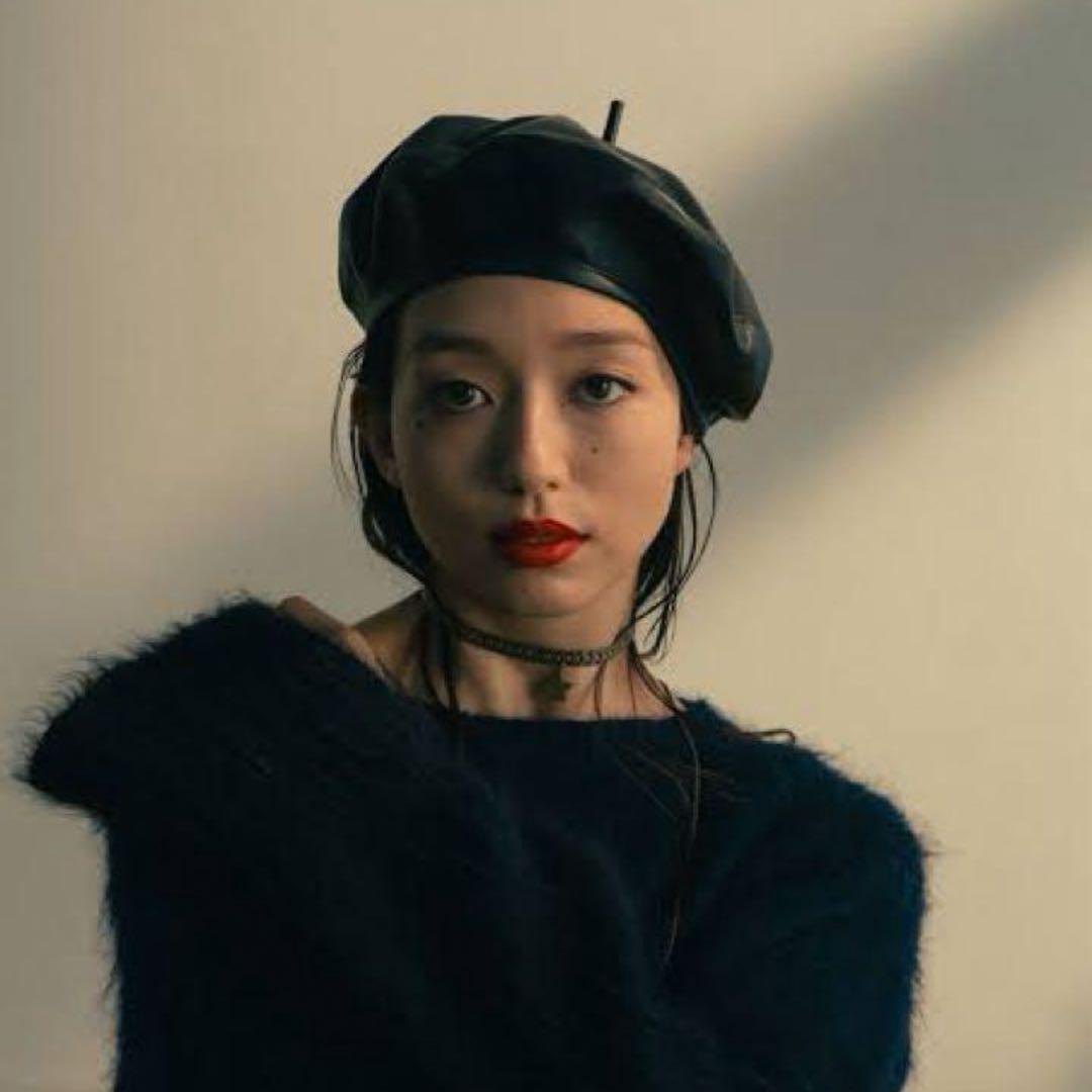 ディオール レザー ビー ベレー帽 レディース ブラック ゴールド