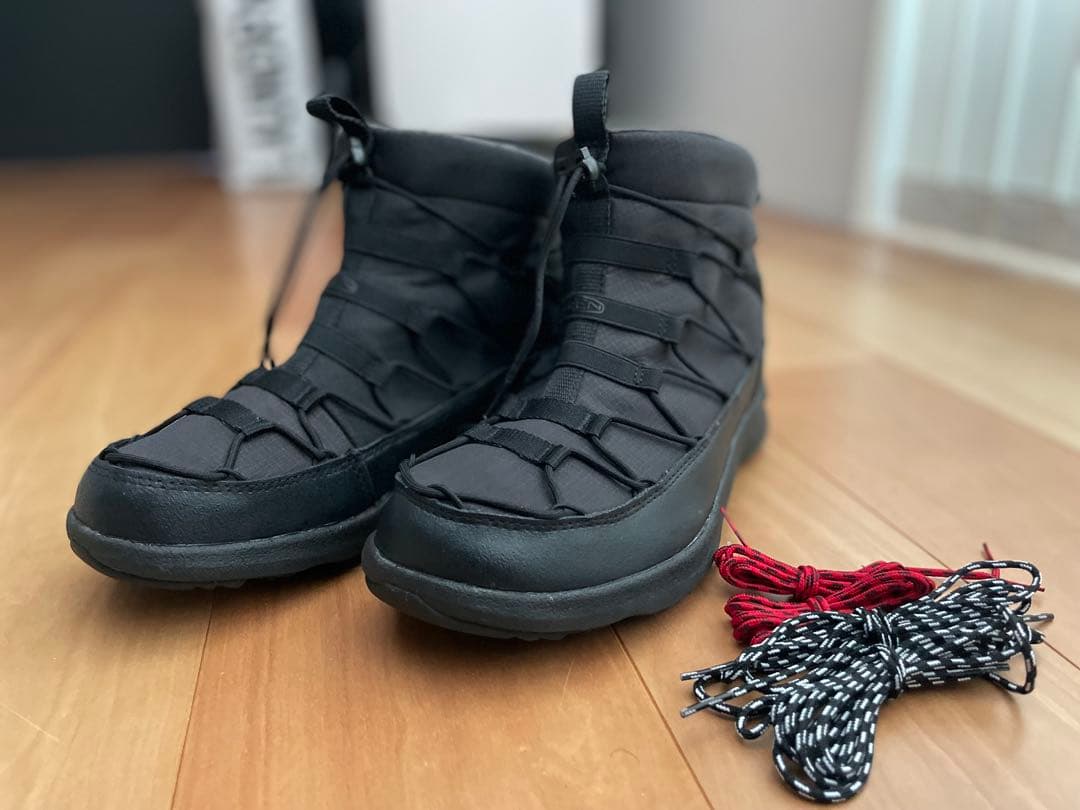 KEEN ユニークスニークチャッカブーツ　ウィンターブーツ　ブラック WP