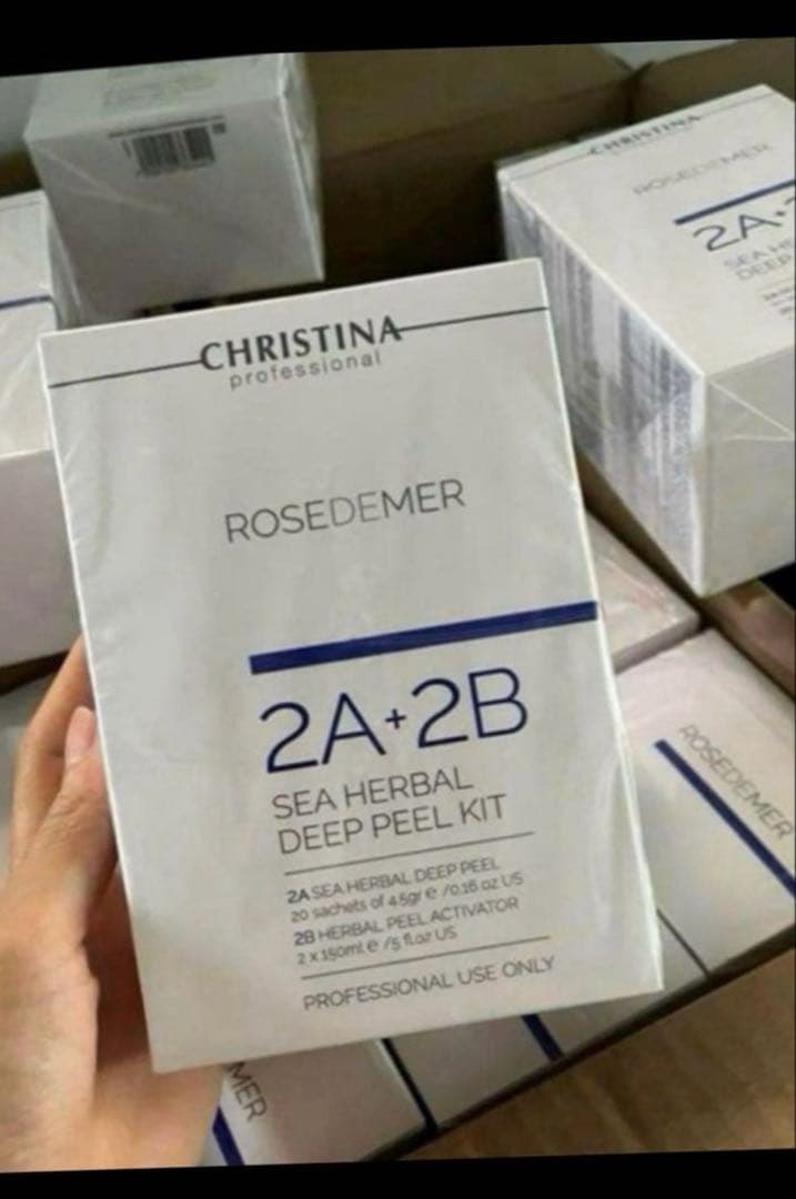 クリスティーナ ローズドメーラ シーハーバルディープピールキット(半分)