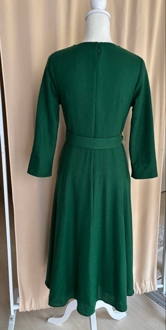 シビラ　グリーンロングワンピース