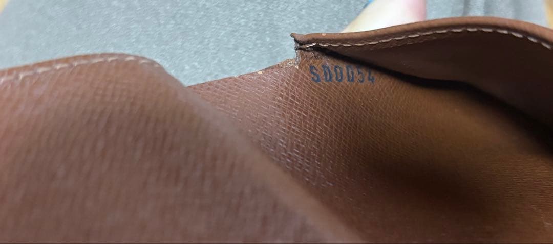 ★Louis Vuitton モノグラムライン　ポルトフォイユ・ヴィエノワ