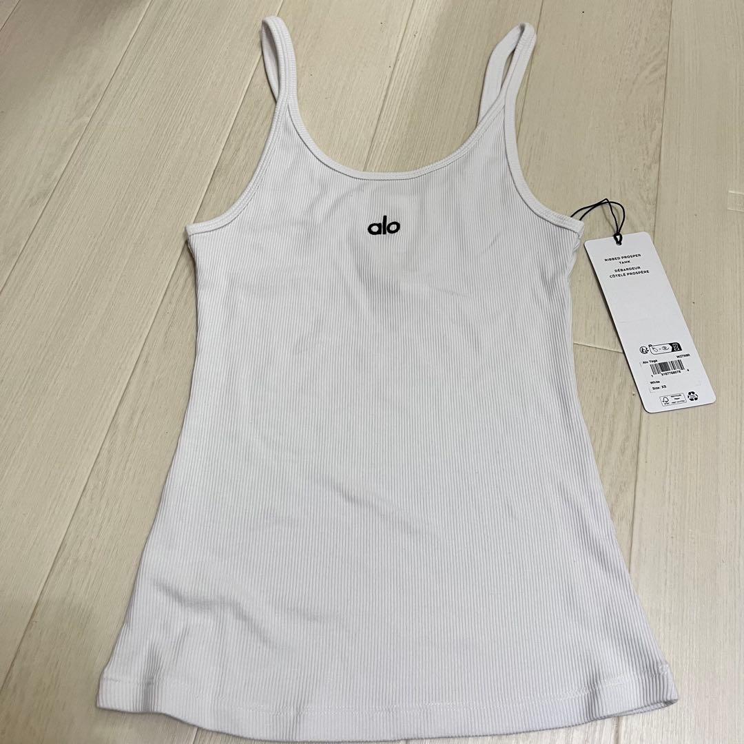 Alo yoga タンクトップ　ホワイト　白