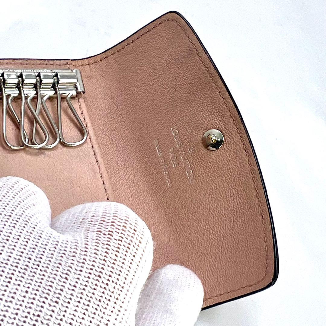 ルイヴィトン マヒナ ミュルティクレ4 マグノリア ピンク M64056