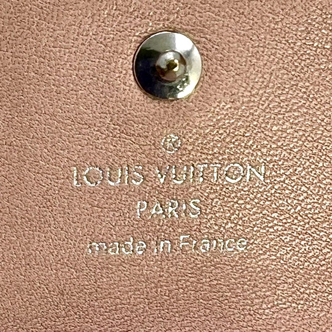 ルイヴィトン マヒナ ミュルティクレ4 マグノリア ピンク M64056