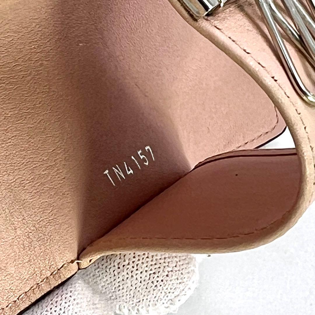 ルイヴィトン マヒナ ミュルティクレ4 マグノリア ピンク M64056