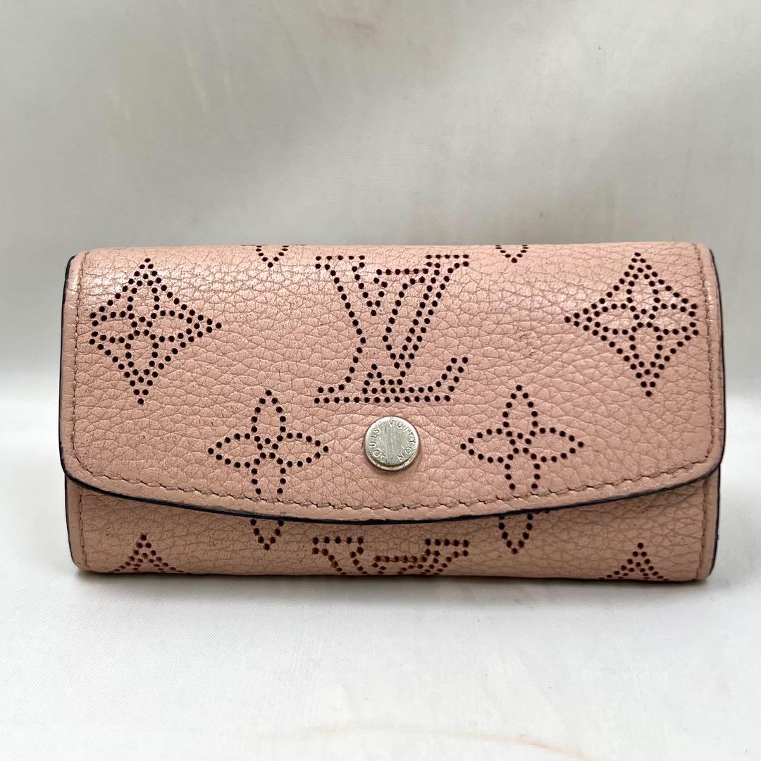 ルイヴィトン マヒナ ミュルティクレ4 マグノリア ピンク M64056