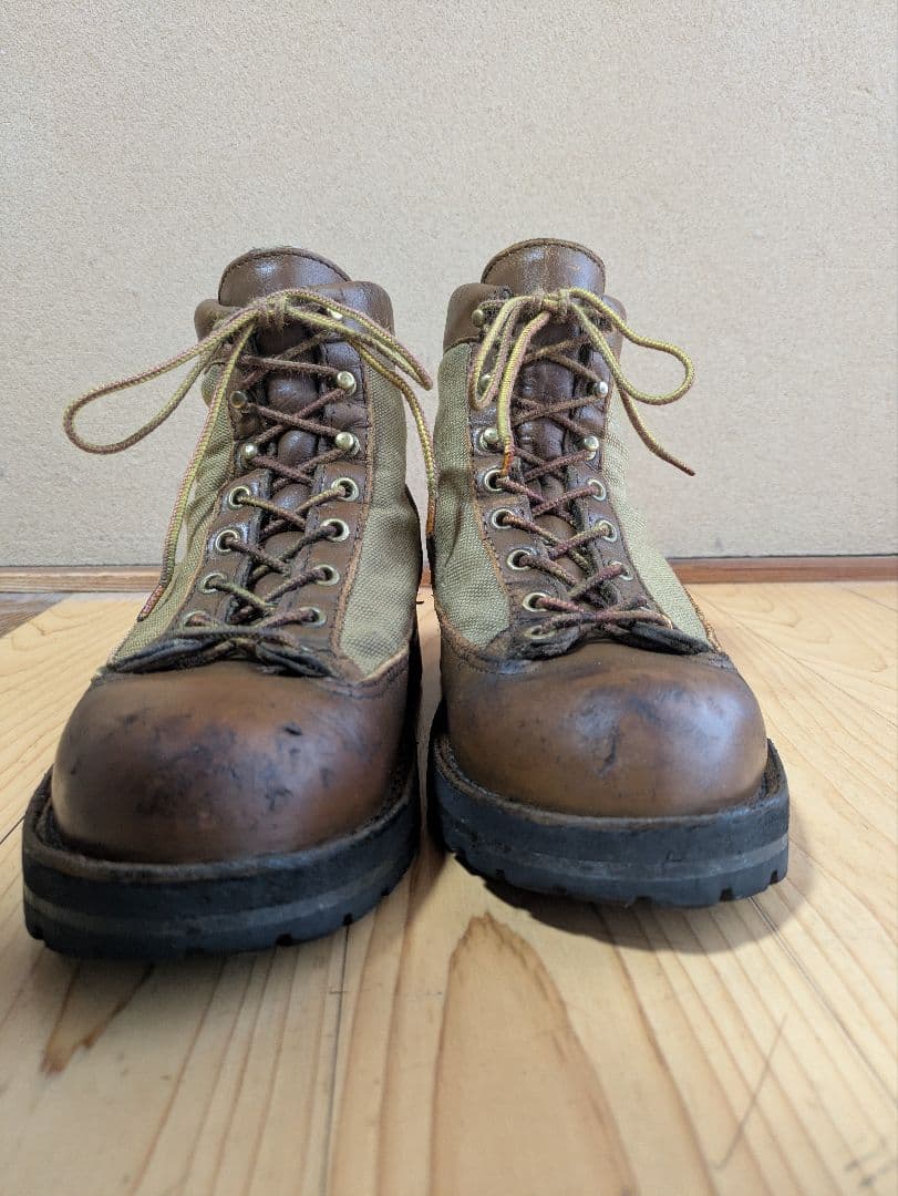 ダナーライト　黒タグ　7EE