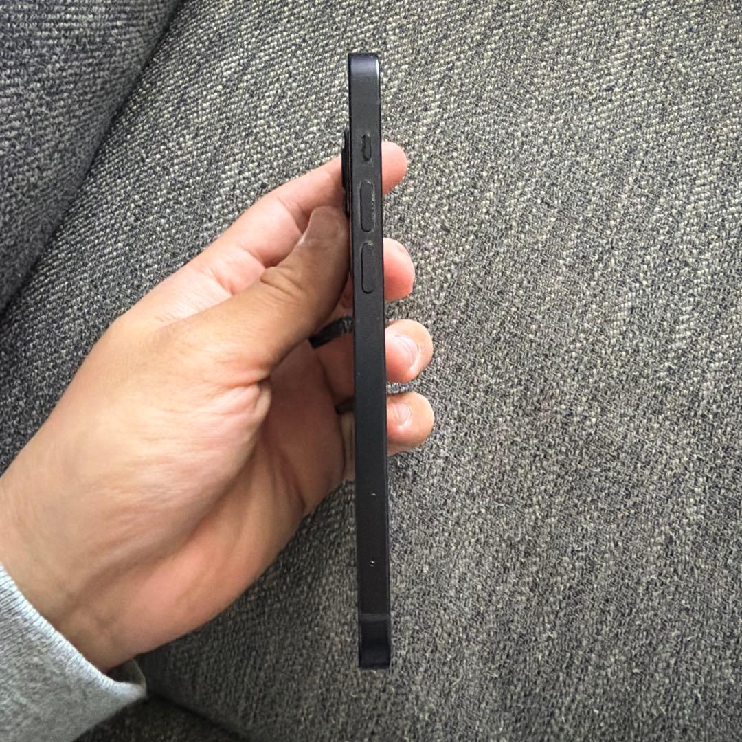 Apple iPhone 12 ブラック6.1インチ 本体　64G