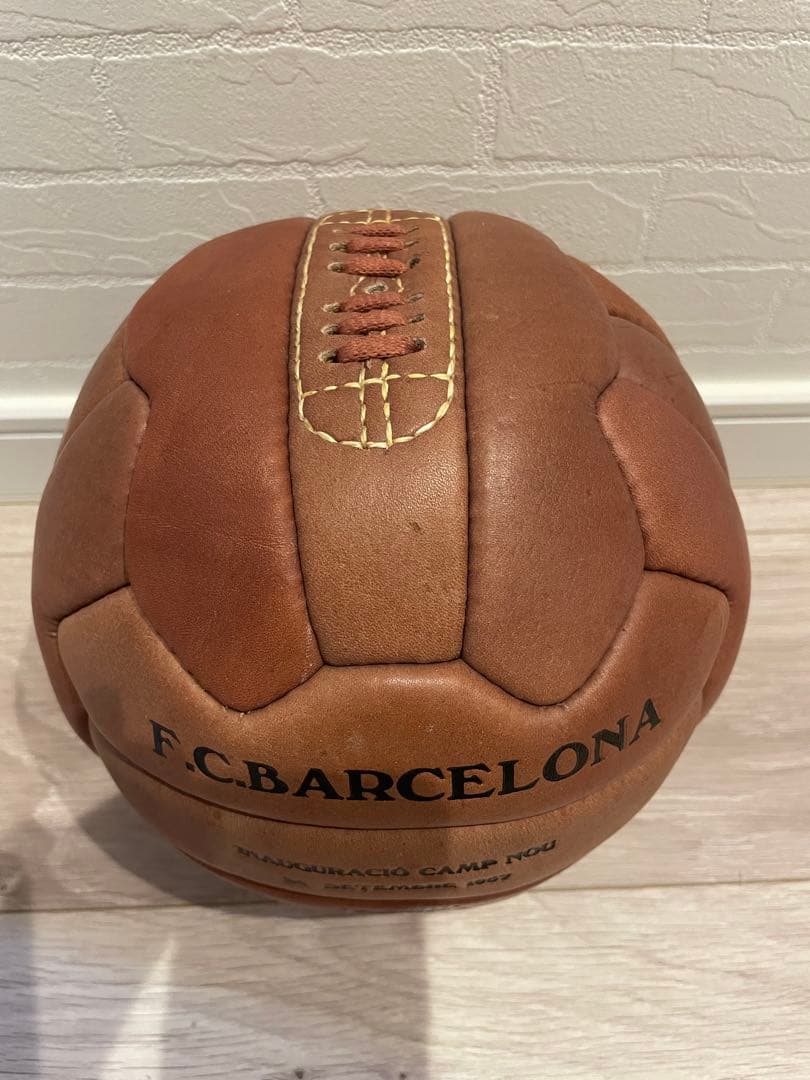 【FCバルセロナ】カンプノウ完成記念クラシックボール＜復刻版＞