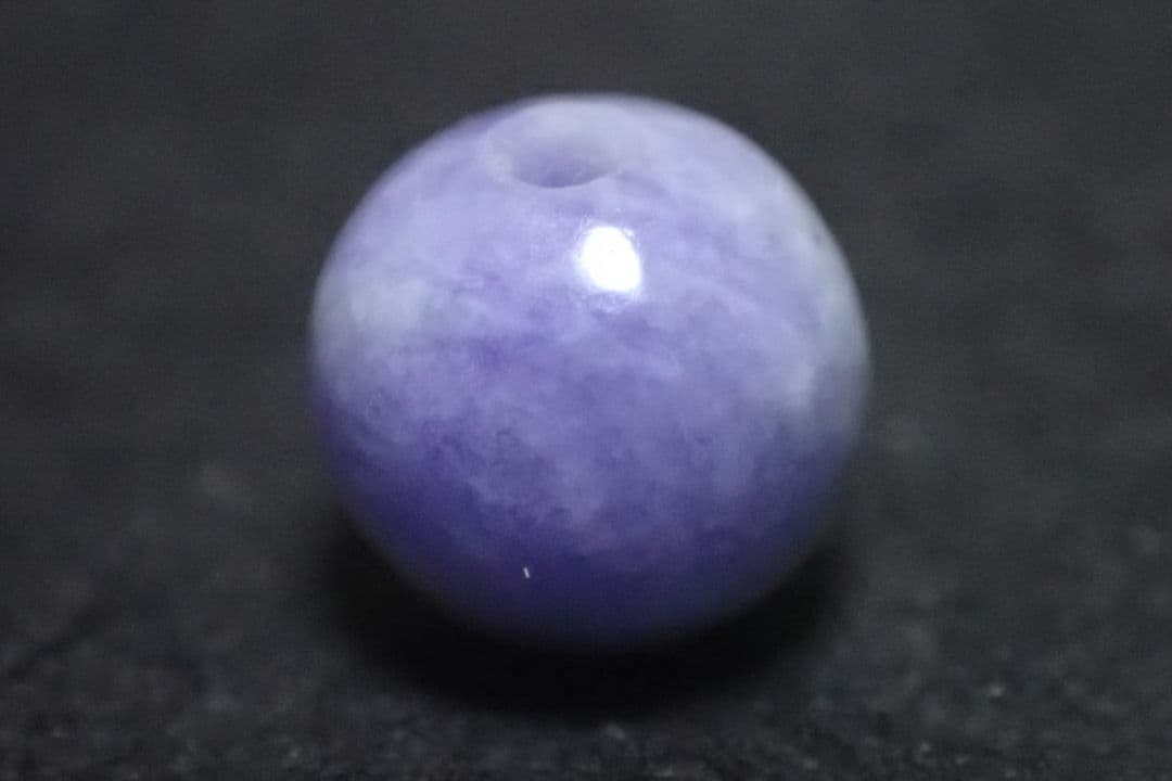 最高級　糸魚川翡翠　丸玉　姫川　紫　ラベンダー　送料無料