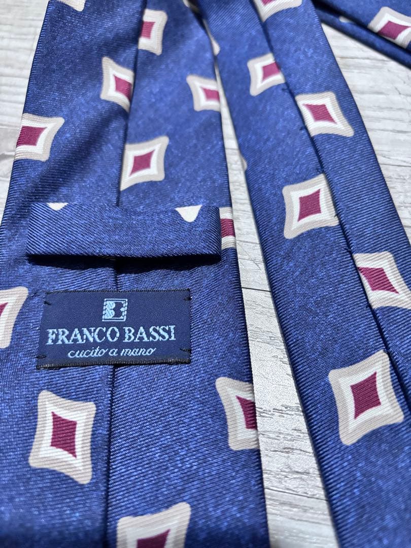 FRANCO BASSI フランコバッシダイヤ　小紋柄　ネクタイ　イタリア製