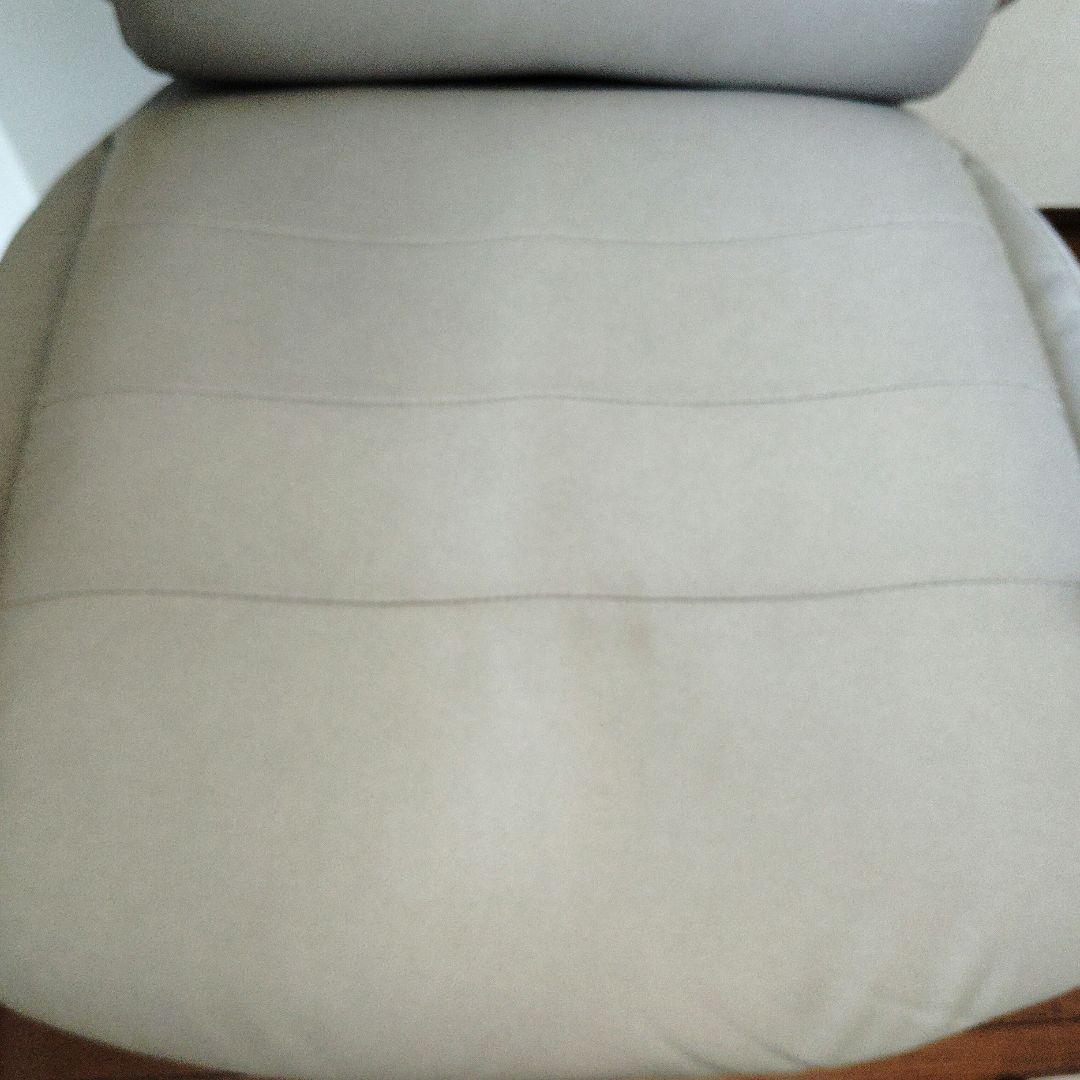 ニトリ　ワークチェア　リカルド　PUブレスレザー　ベージュ　フットレスト付き