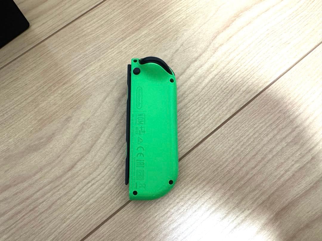 Nintendo Switch 本体　microsd ケース付き