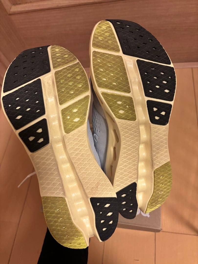 on クラウドサーファー2 (23.5cm)