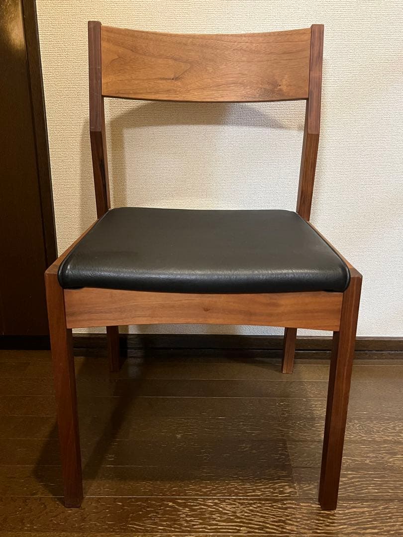 ＭａｓｔｅｒＷａｌ　マスターウォール　チェア　椅子　ブラウン／ブラック　１