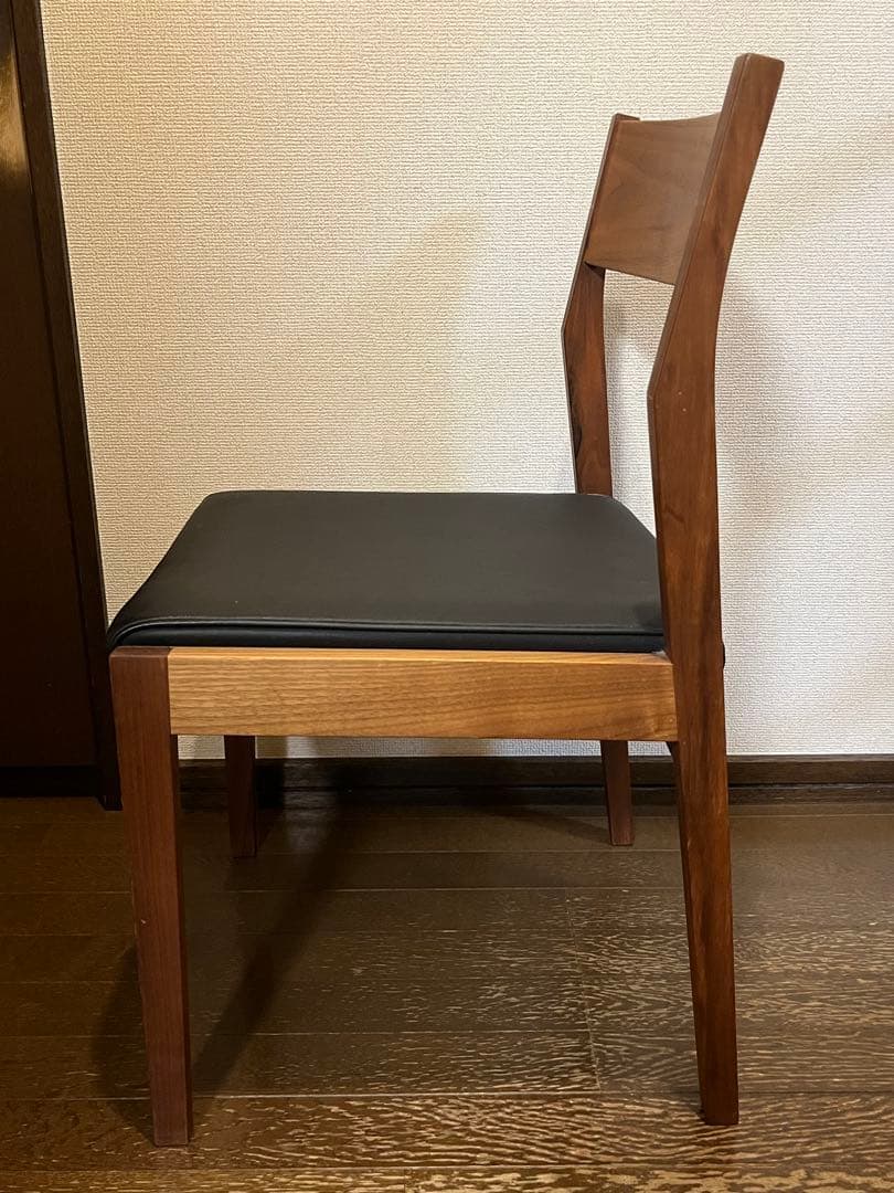 ＭａｓｔｅｒＷａｌ　マスターウォール　チェア　椅子　ブラウン／ブラック　１