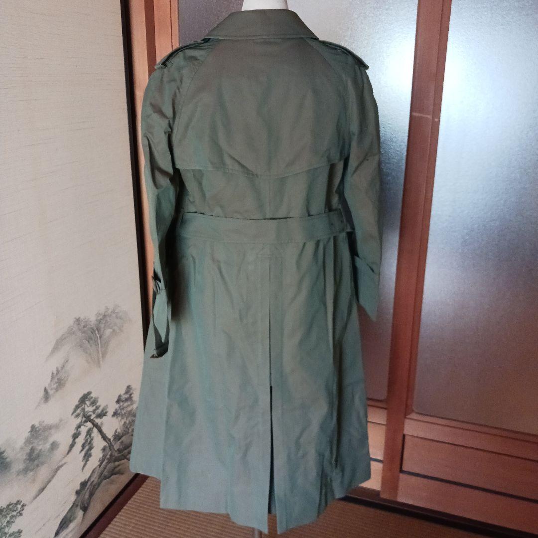 お値下げしました　新品未使用品　BURBERRYS トレンチコート カーキ