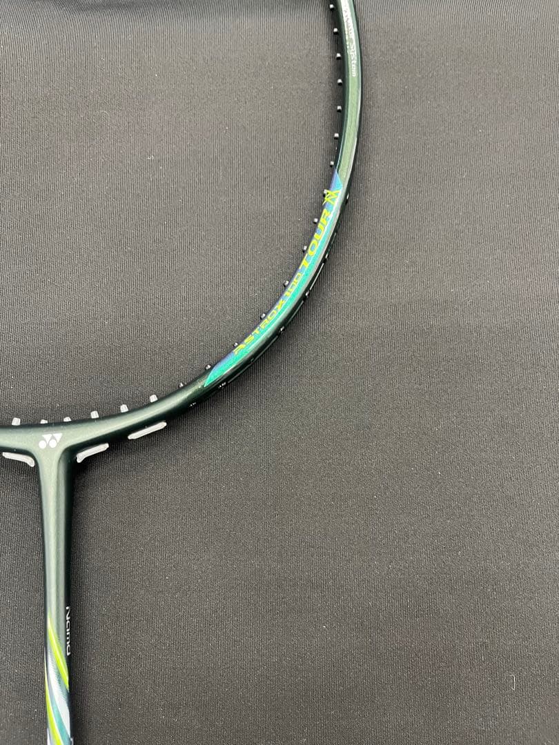 4ug6 アストロクス100TVA 新品未使用　ヨネックス