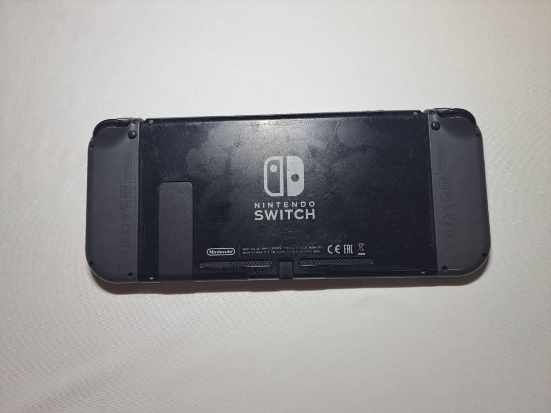 NINTENDO SWITCH 本体 ㉜ r