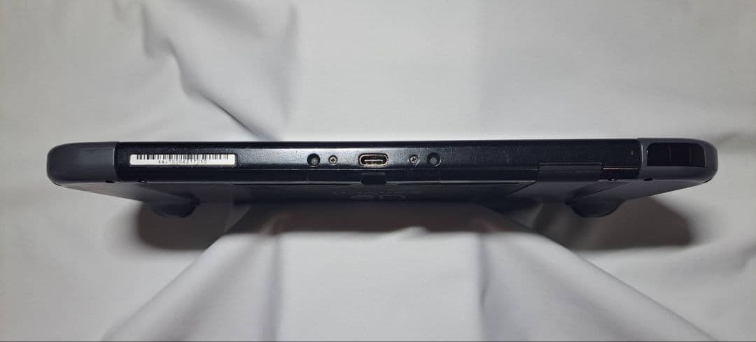 NINTENDO SWITCH 本体 ㉜ r