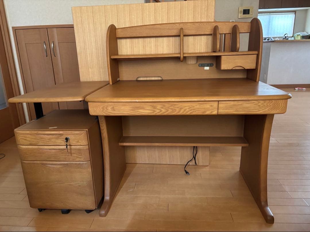 カリモク学習机　セット販売①