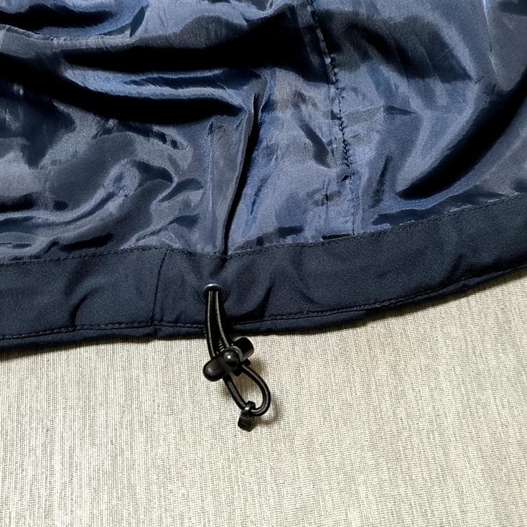 ◆ルースイソンブラ　フットサル　メンズ　中綿ジャケット　Mサイズ　ネイビー　紺