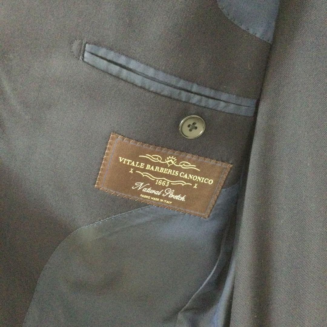 ユニバーサルランゲージ　ネイビー スーツ