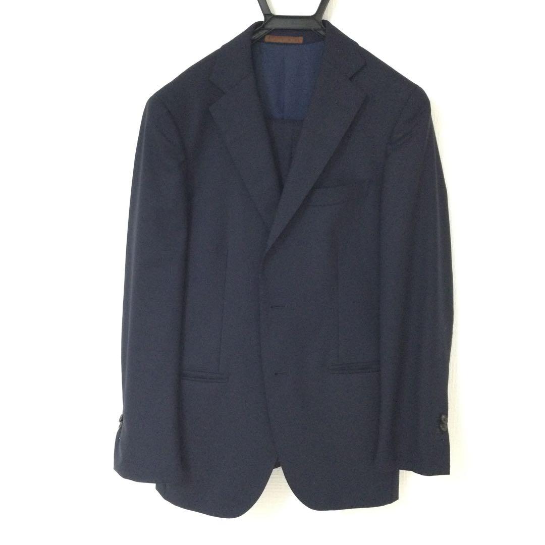 ユニバーサルランゲージ　ネイビー スーツ