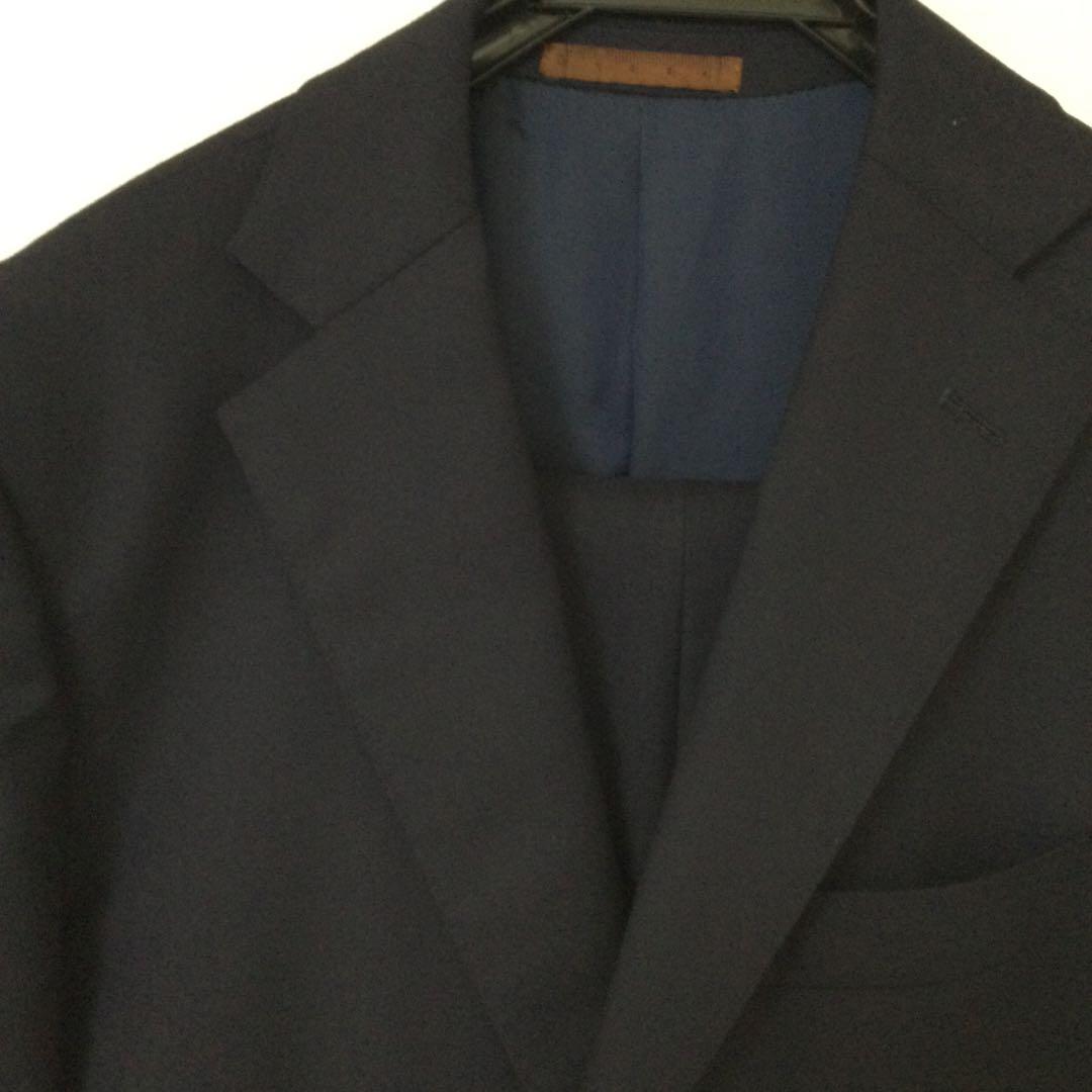 ユニバーサルランゲージ　ネイビー スーツ