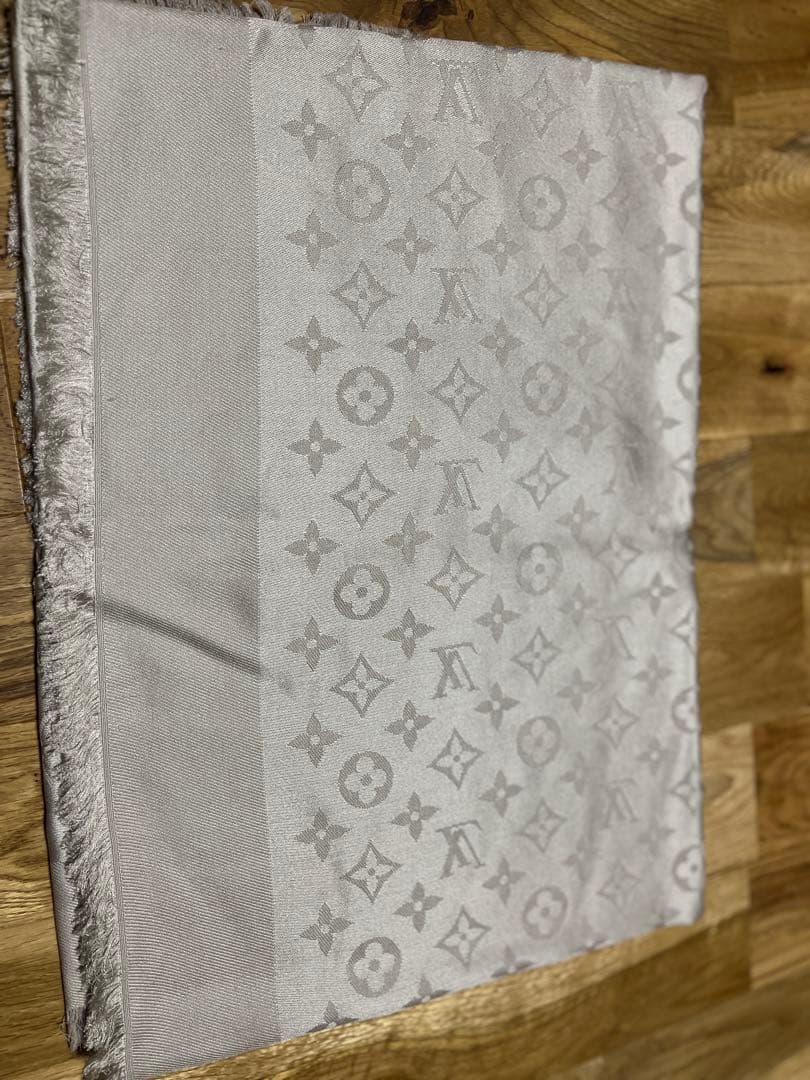 ルイヴィトン　大判ストール