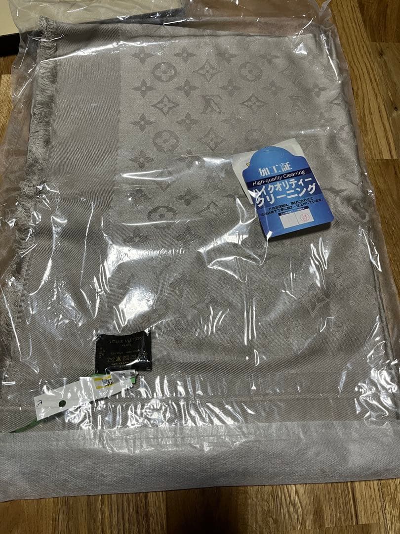 ルイヴィトン　大判ストール