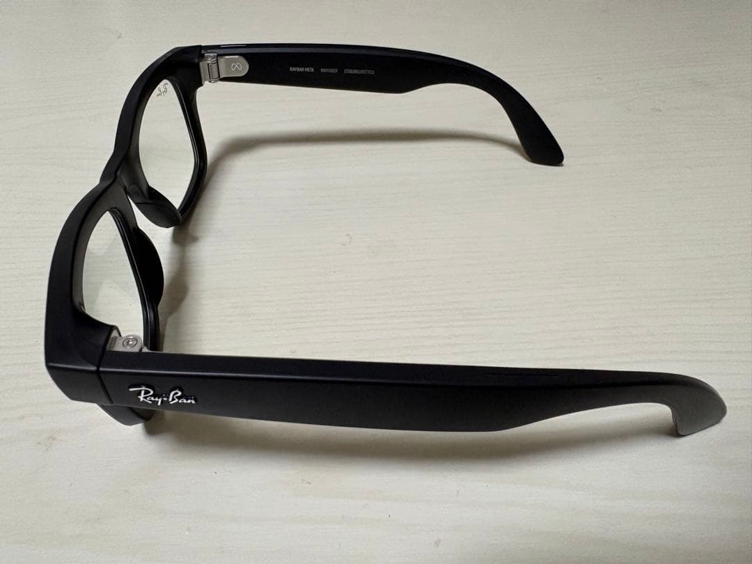 Ray-Ban  Wayfarer 調光レンズ Mサイズ