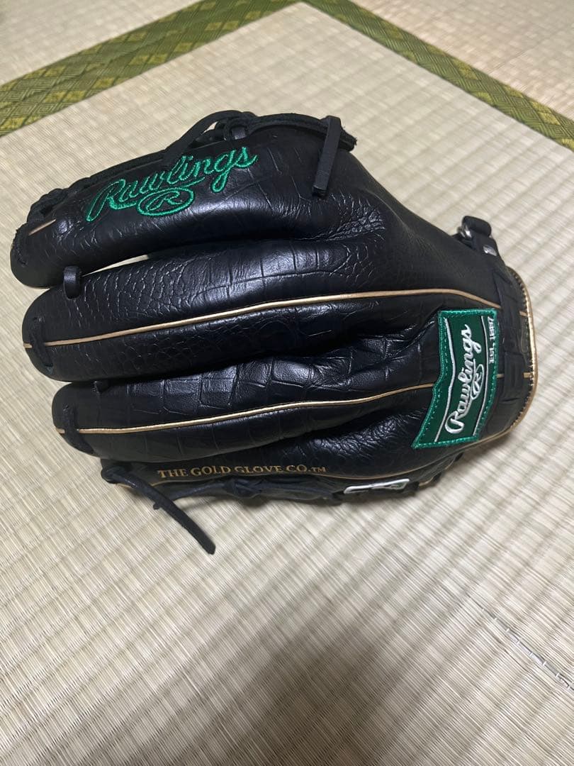 ローリングス　一般軟式投手用グローブ