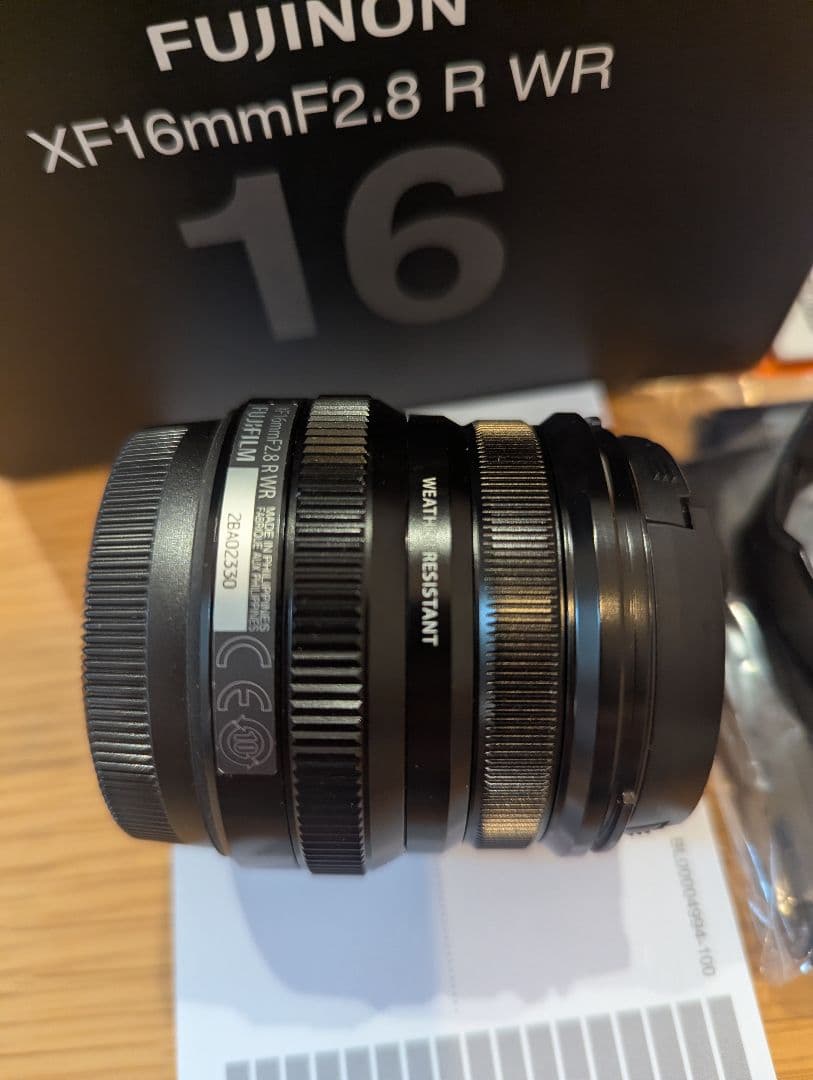 美品Fujifilm XF16mmF2.8 R WR レンズ