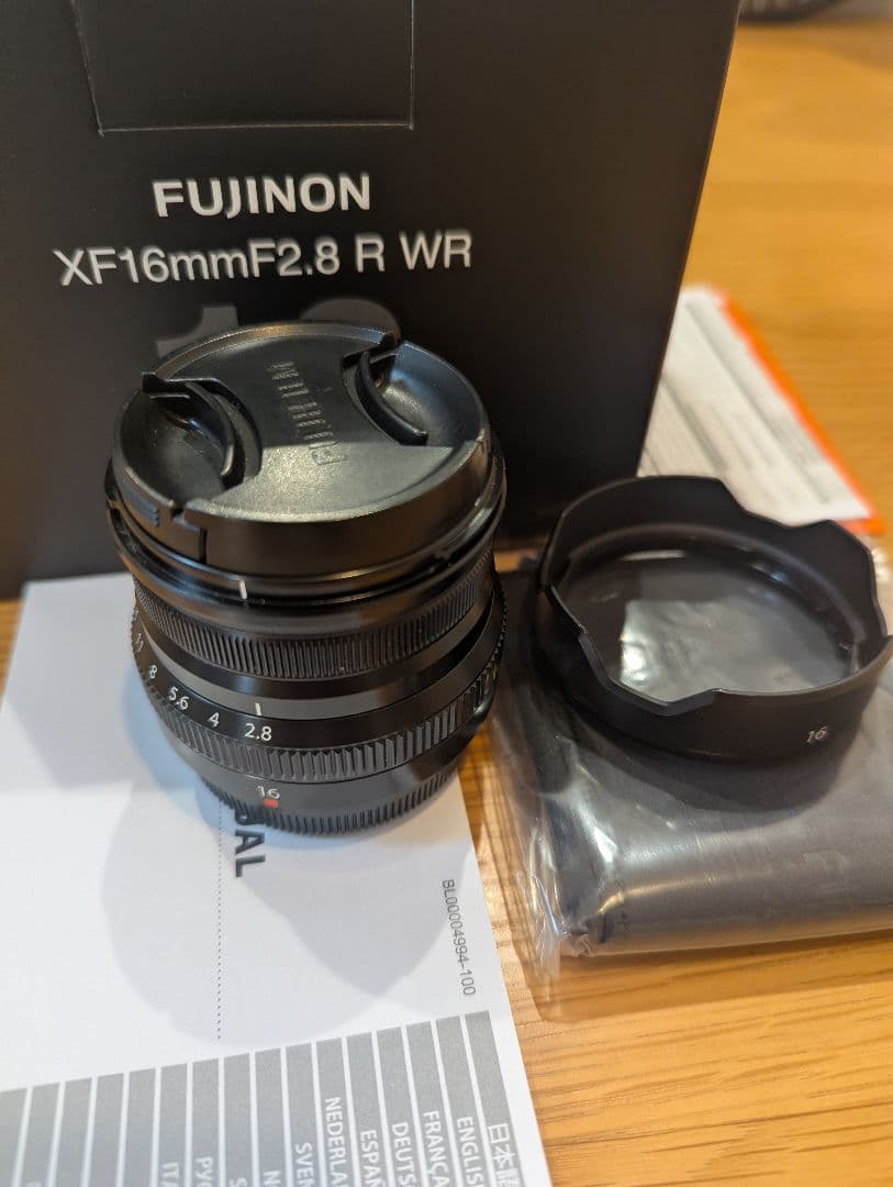 美品Fujifilm XF16mmF2.8 R WR レンズ