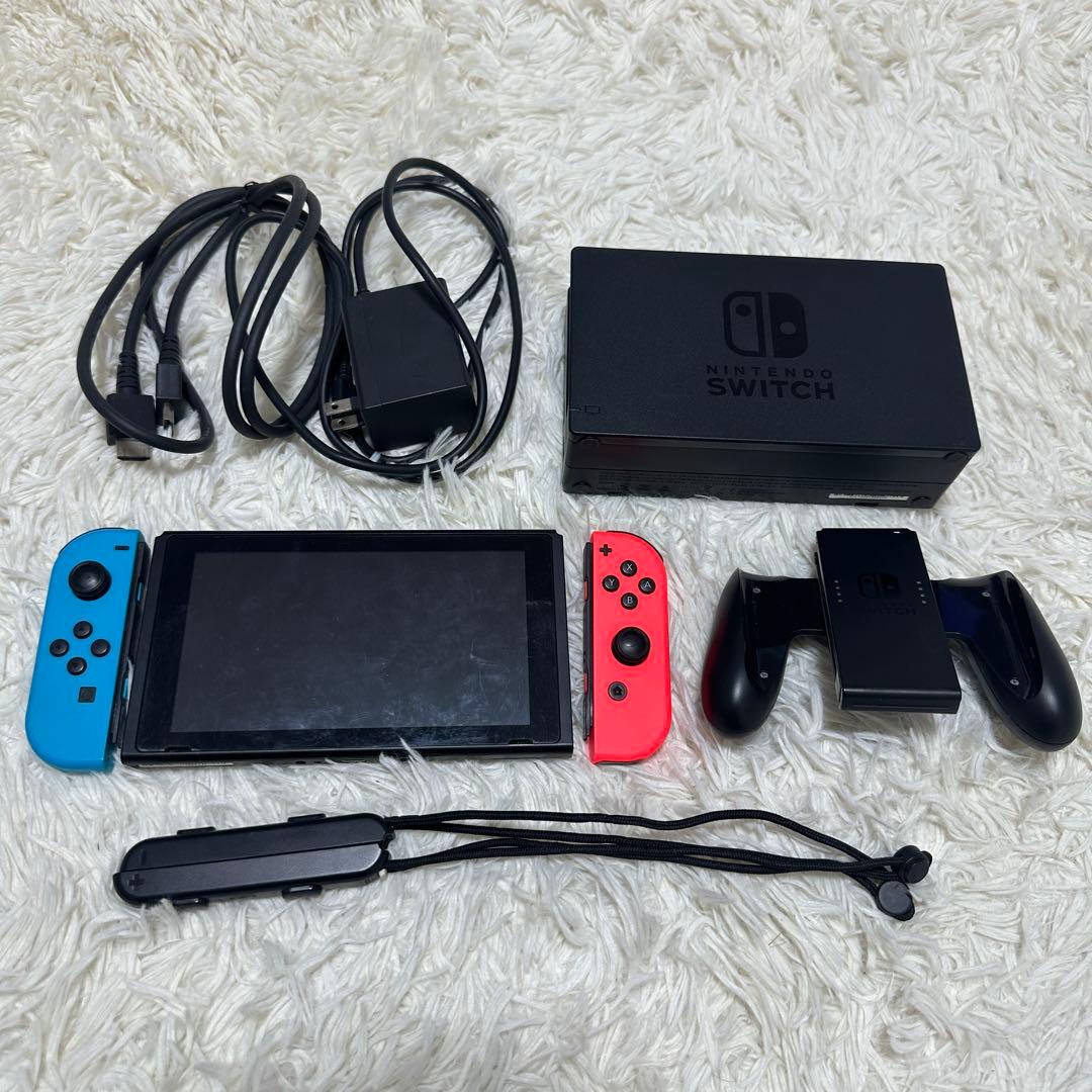 【美品】ニンテンドースイッチ　箱付き　ネオンブルー　ネオンレッド