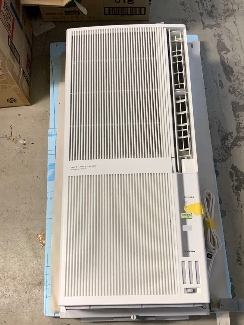 未使用品　コロナルームエアコン CWH-A1819