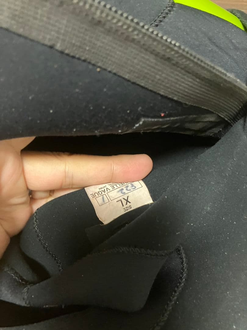 AIRTIGHT ブラック セミドライ フルスーツ5×3mm