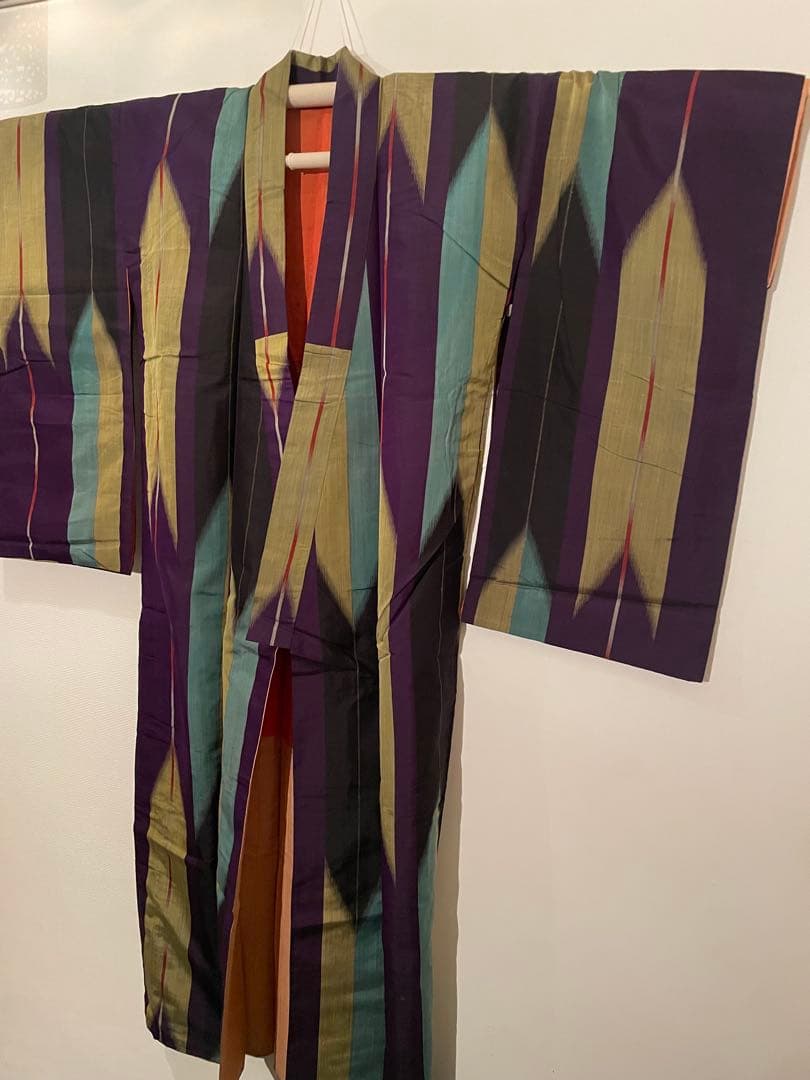 【銘仙】着物 大正ロマン レトロモダン アンティーク 正絹 矢羽根 146/62