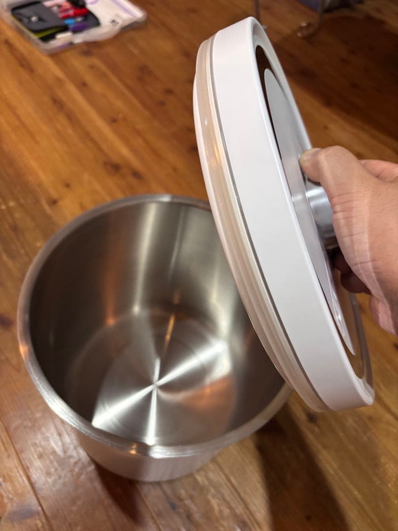 OoBLE ステンレス真空保存容器 未使用品！